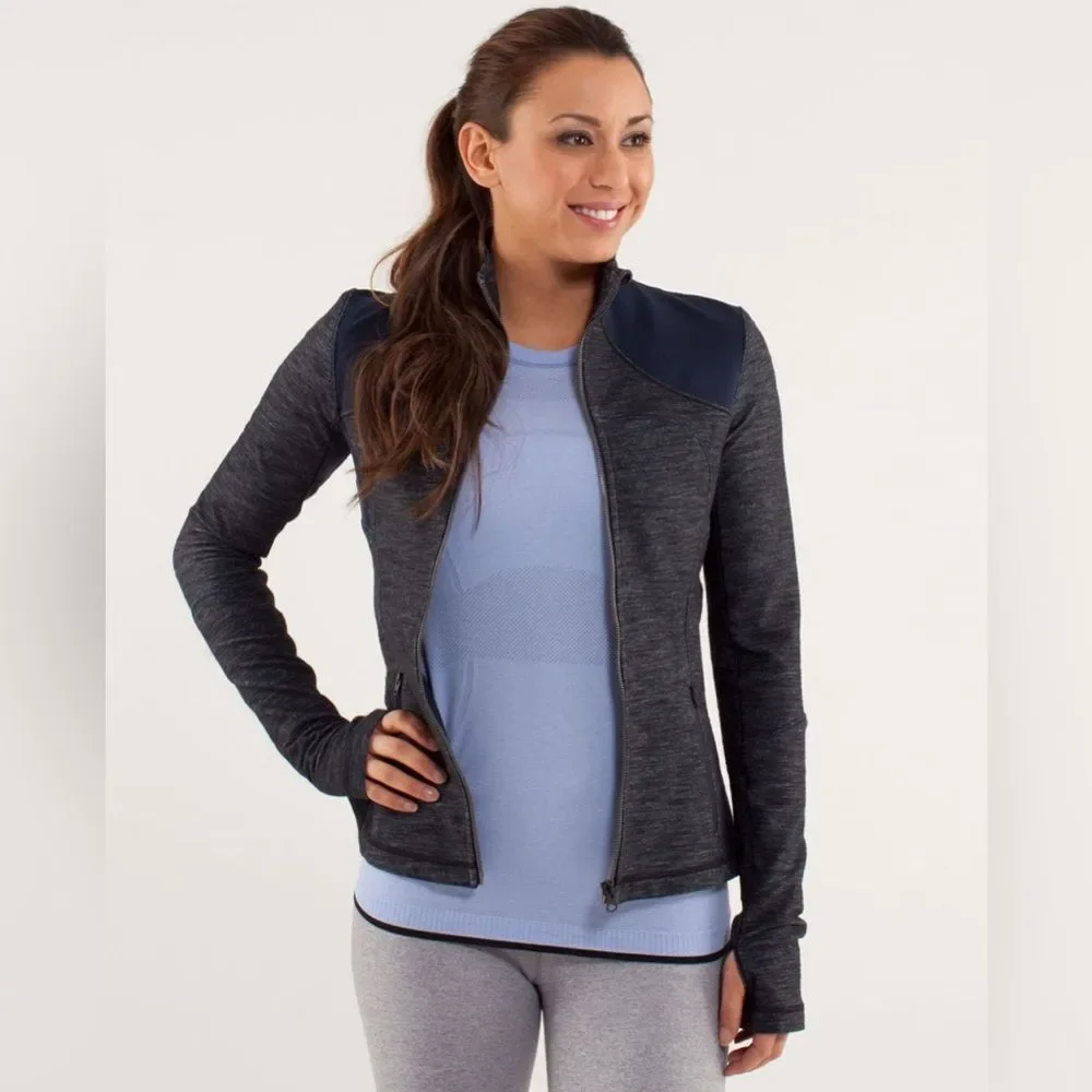 EUC Lululemon Forme Jacket in Reversible Slub Denim Inkwell / Inkwell